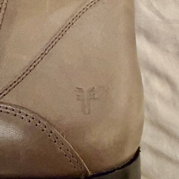 NWT Frye Marissa Inside Zip Boots - Olive Green - Size 8 - Rare Color Western - Picture 6 of 15